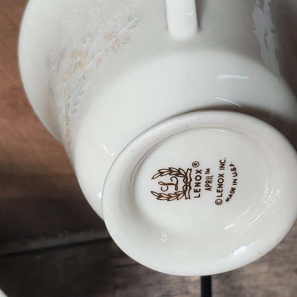 Lenox April Footed Cup & Saucer - 1980's Pastel Flowers with Platinum Rim - Picture 8 of 8